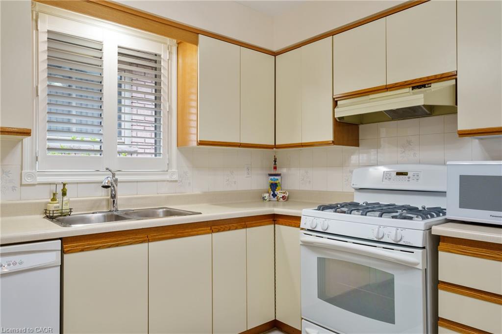 322 Stone Church Road E Property Photo 20