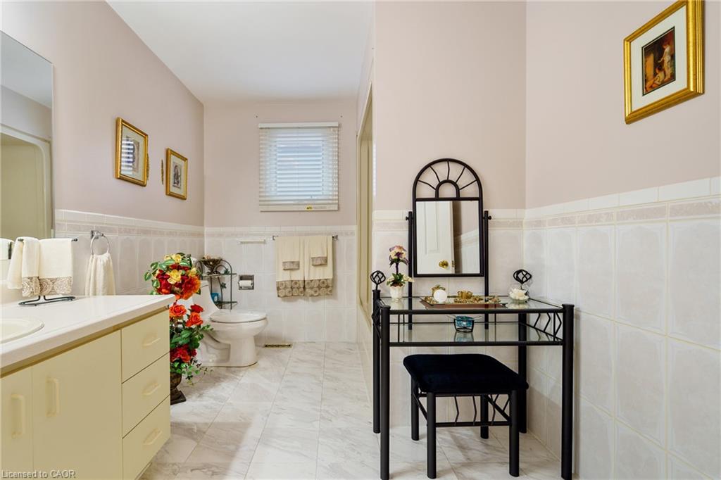 322 Stone Church Road E Property Photo 30