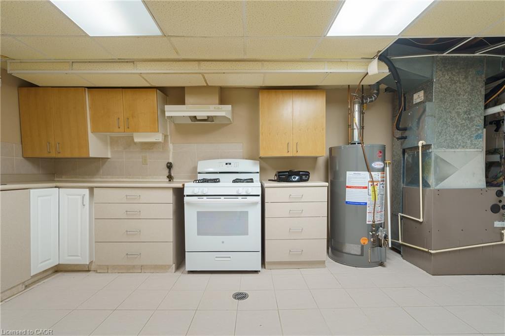 322 Stone Church Road E Property Photo 39