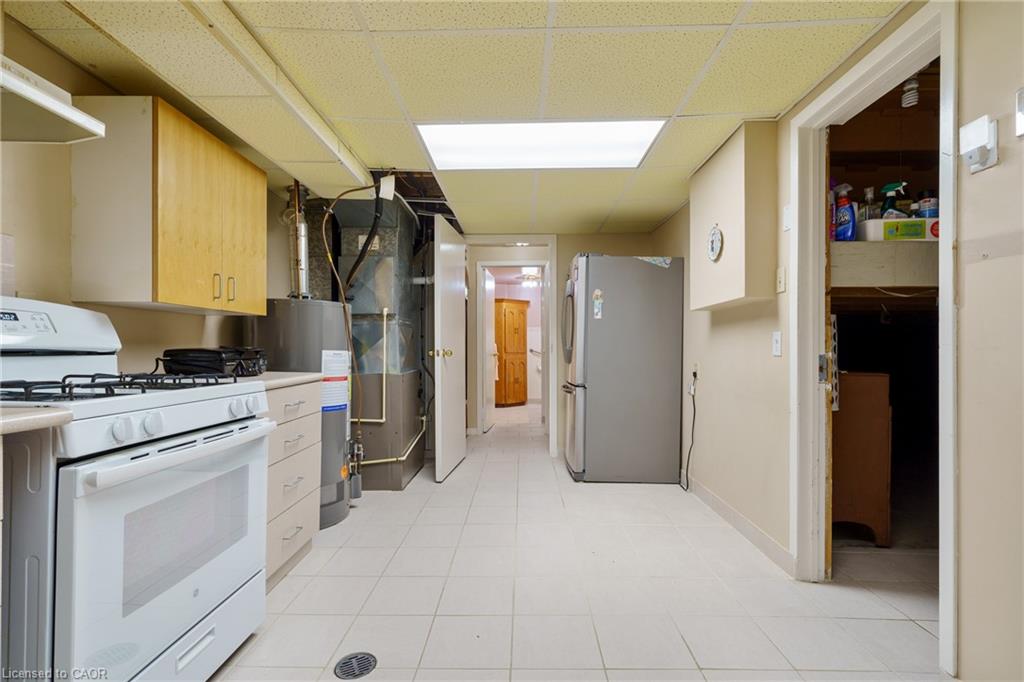 322 Stone Church Road E Property Photo 40