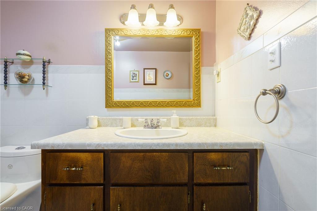 322 Stone Church Road E Property Photo 41