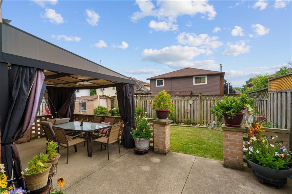 322 Stone Church Road E Property Photo 45