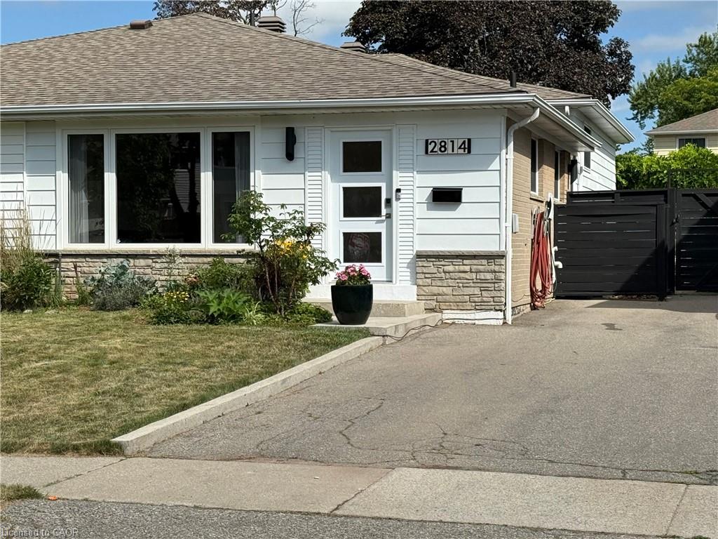 2814 Hollington Crescent
