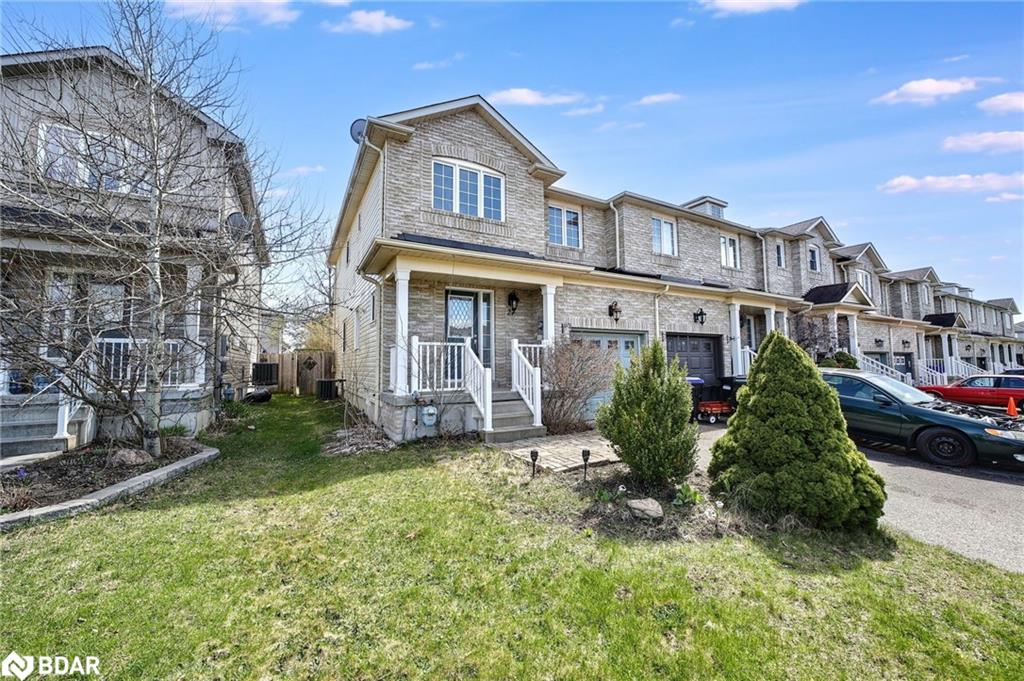 27 Admiral Crescent Property Photo 1