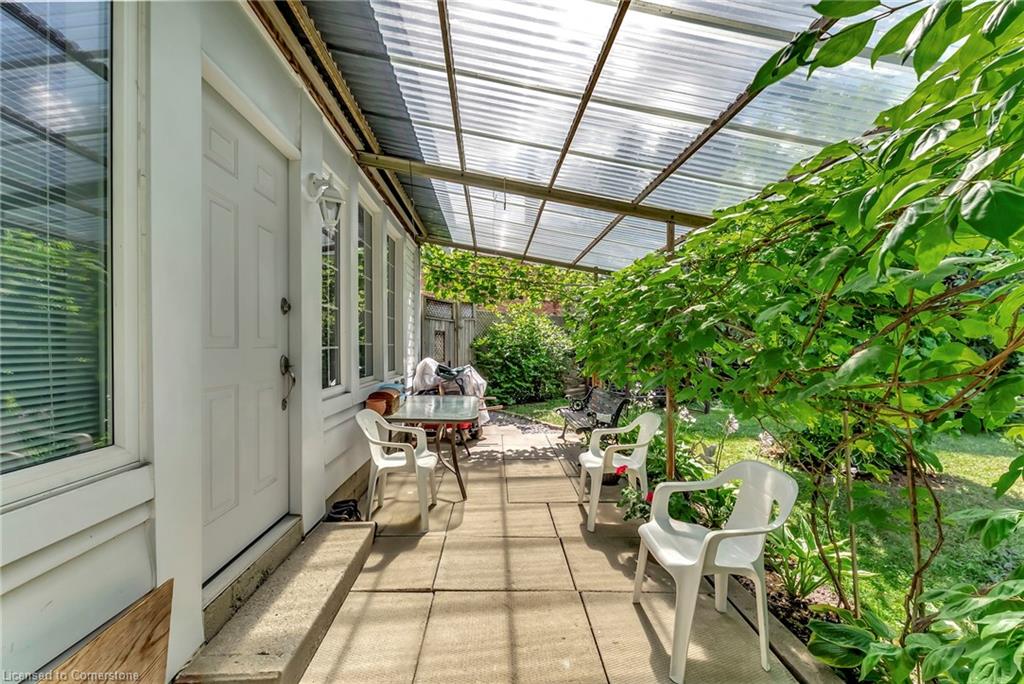 317 Highland Road W Property Photo 31