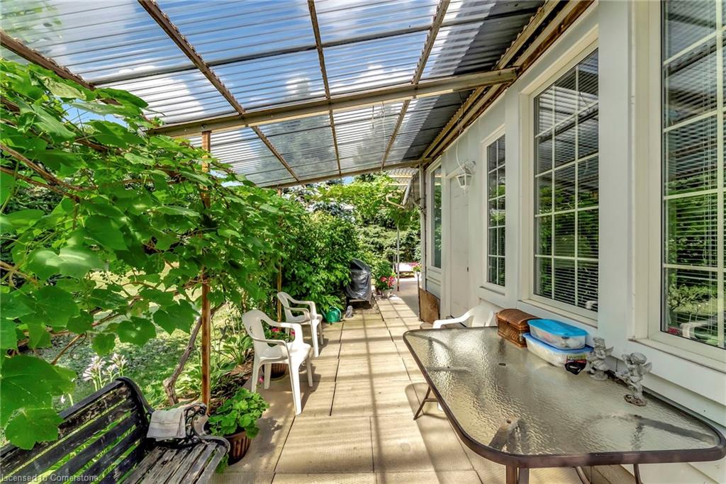 317 Highland Road W Property Photo 32