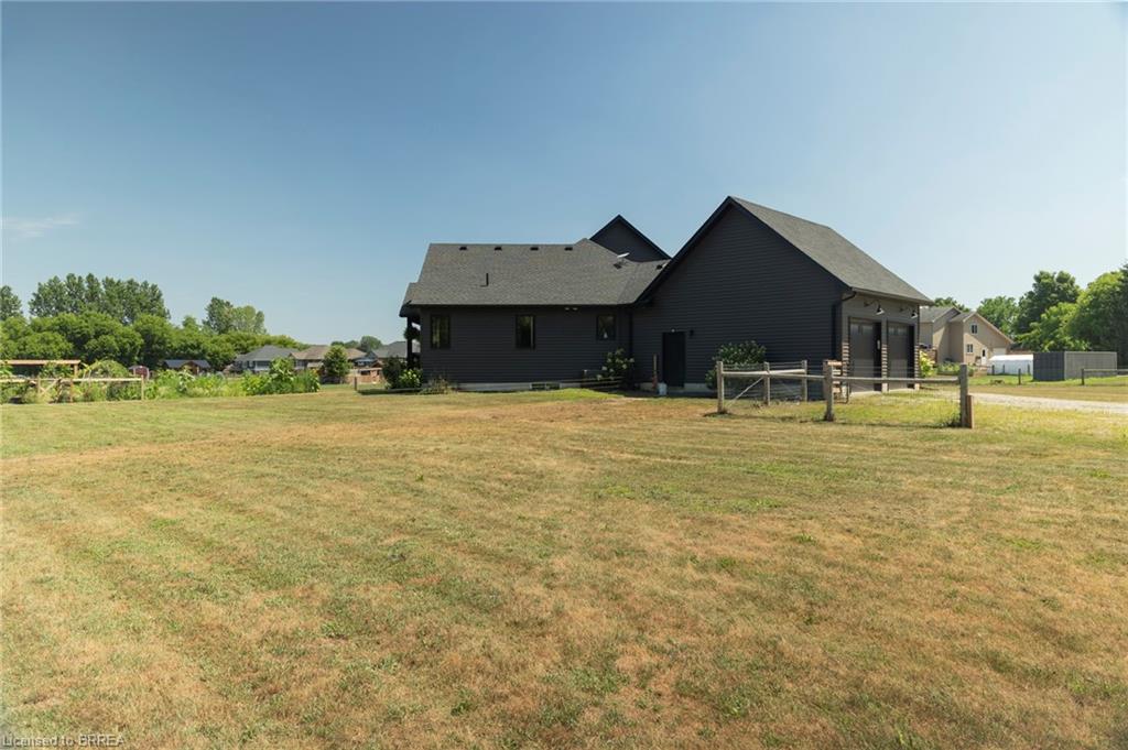 16 Forman Street Property Photo 6