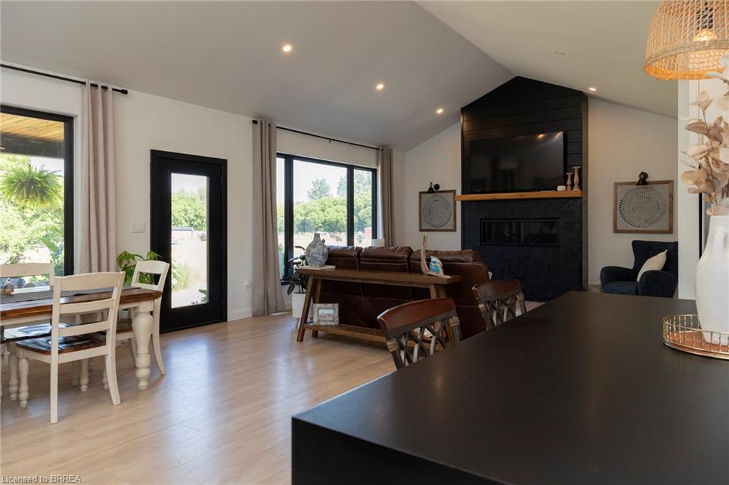 16 Forman Street Property Photo 11