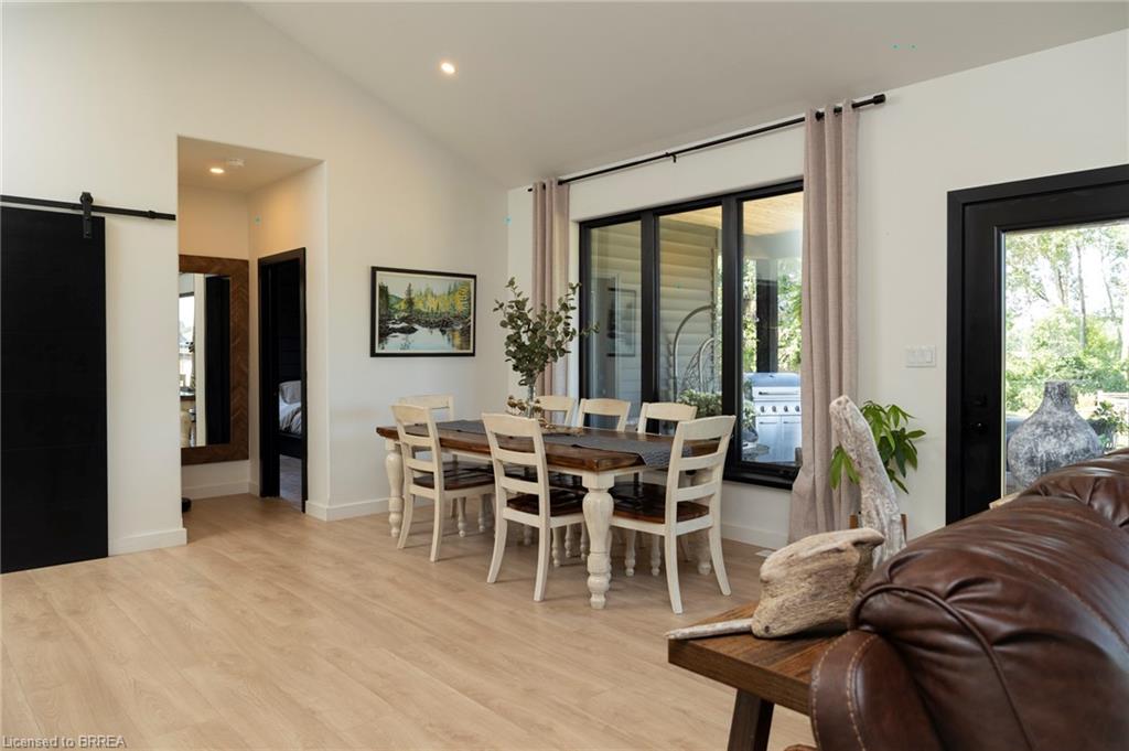 16 Forman Street Property Photo 13