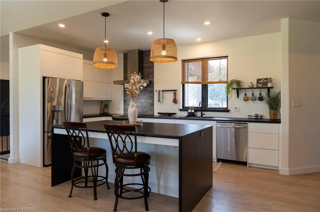 16 Forman Street Property Photo 15