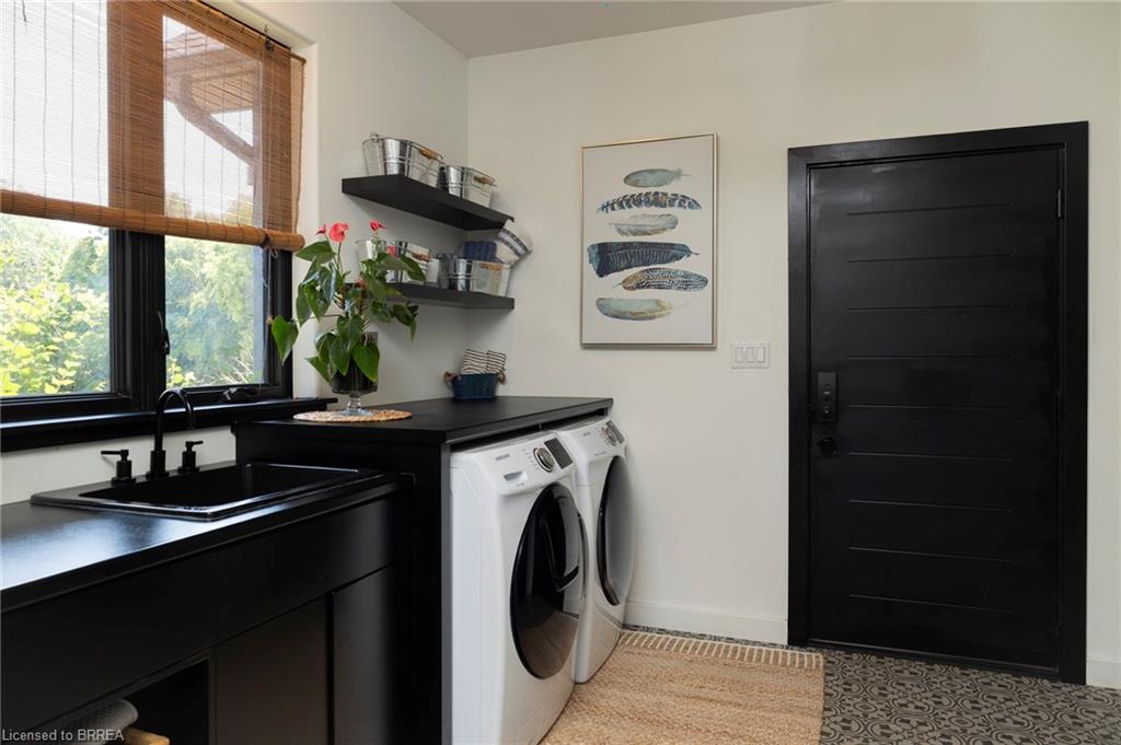 16 Forman Street Property Photo 21