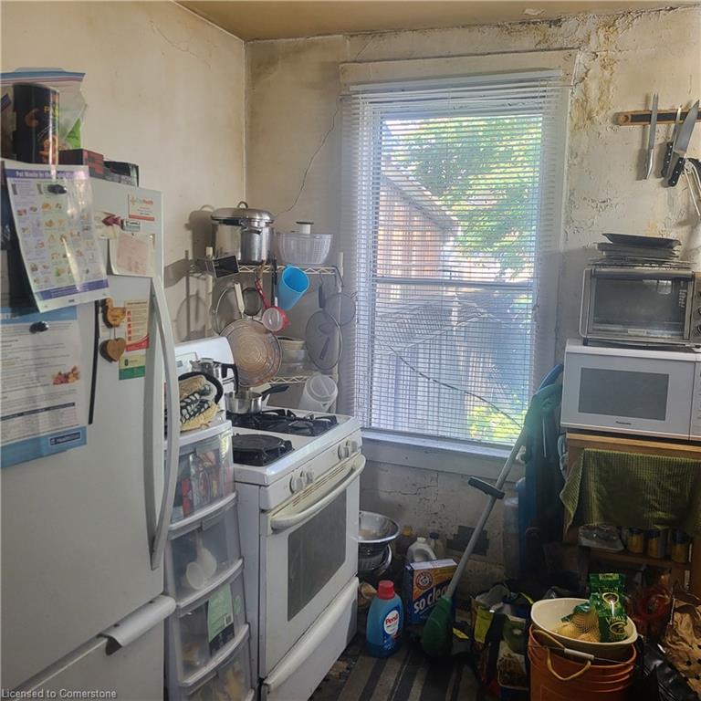 325 Boon Avenue Property Photo 7