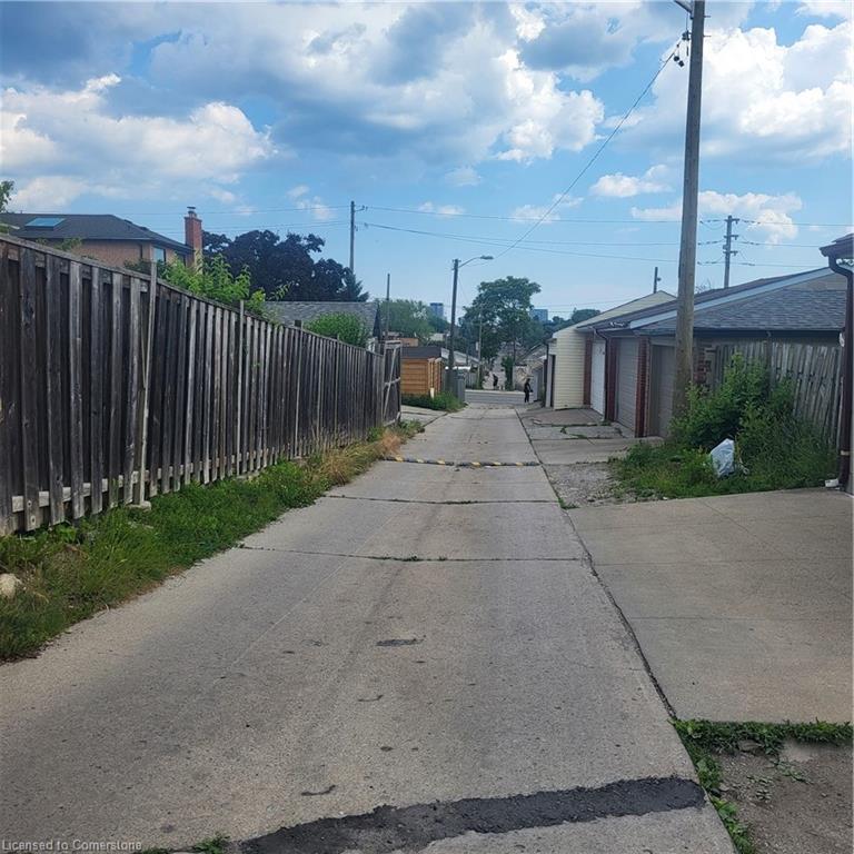 325 Boon Avenue Property Photo 23