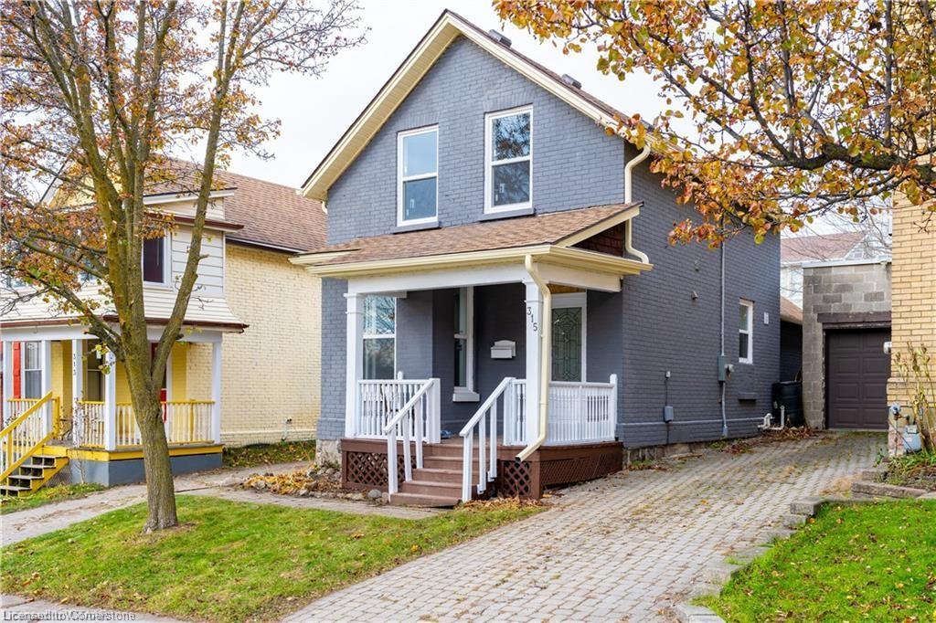 315 Simcoe Street Property Photo 1