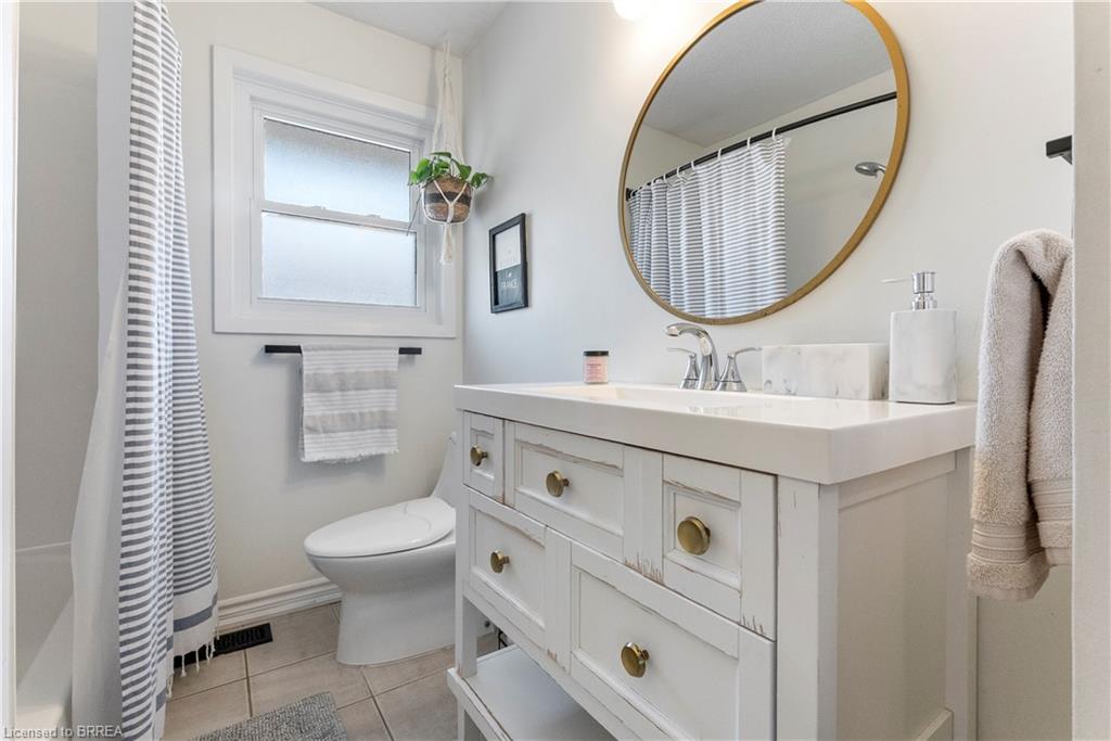 10 Kent Road Property Photo 12