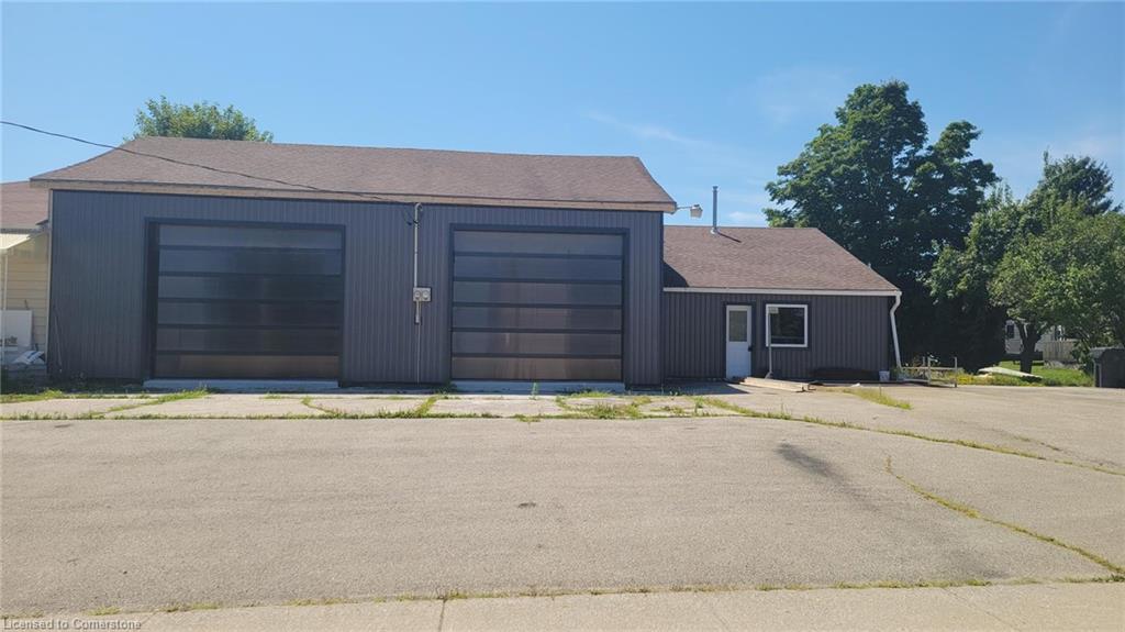 83 Wilmot Street S Property Photo 1