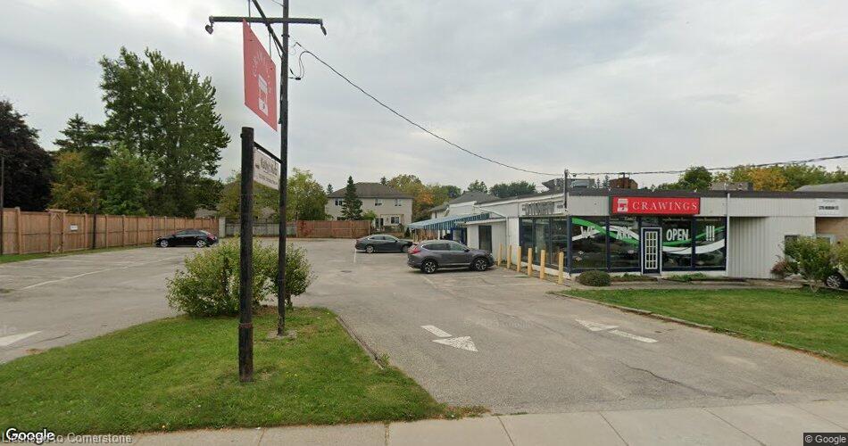 377 Huron Street Property Photo 3
