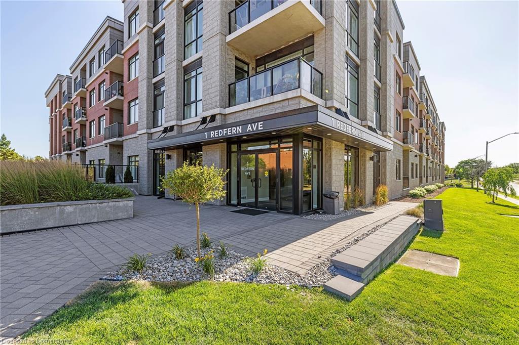 228-1 Redfern Avenue Property Photo 2