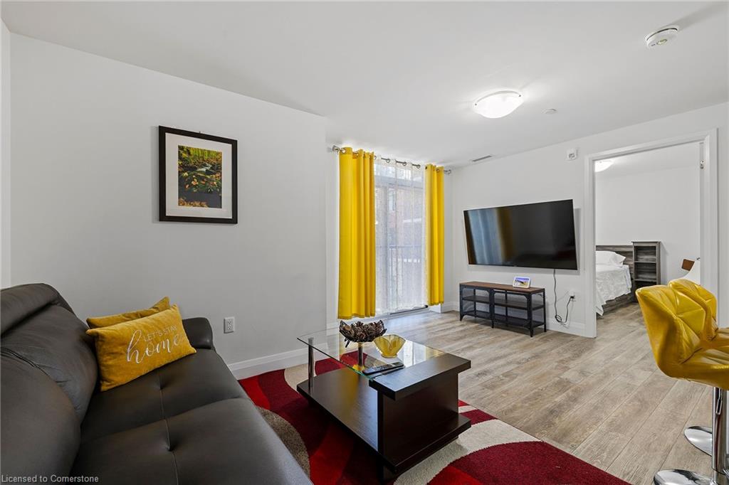 228-1 Redfern Avenue Property Photo 11