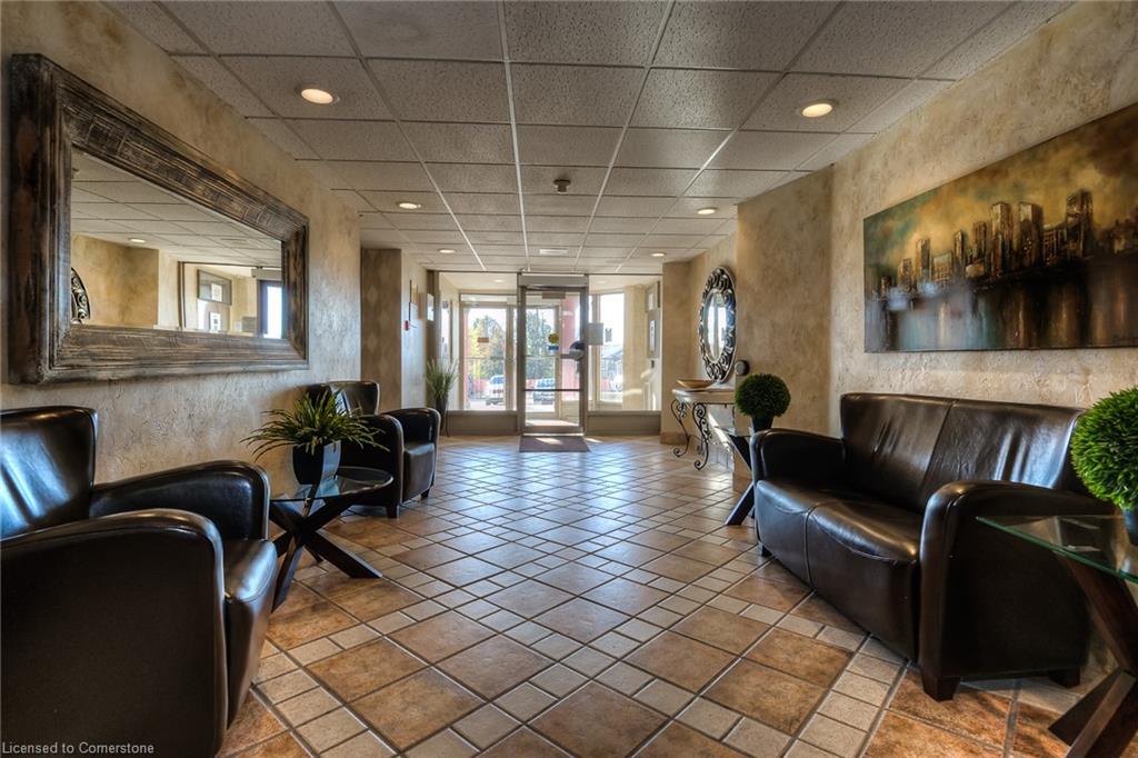 210-55 Green Valley Drive Property Photo 18
