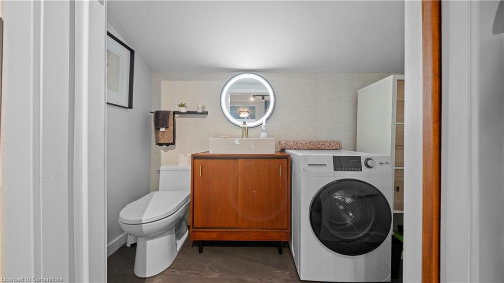 102 Spadina Road E Property Photo 24