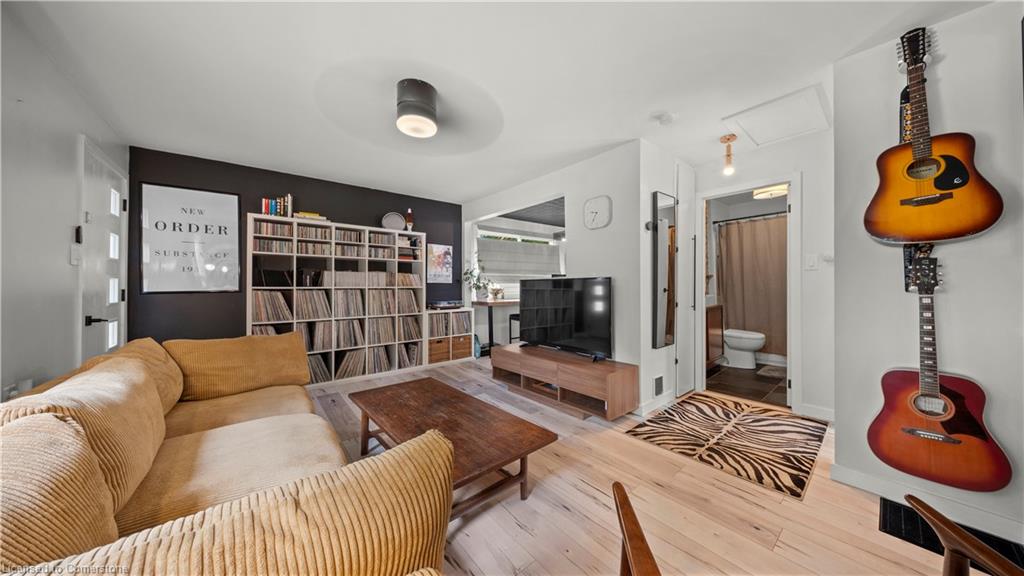 102 Spadina Road E Property Photo 35