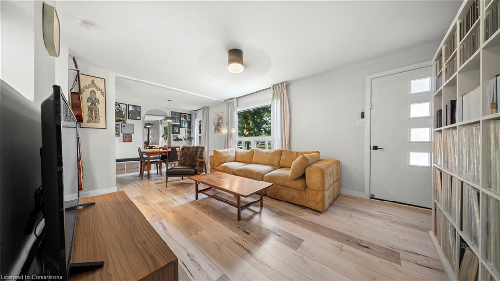 102 Spadina Road E Property Photo 36
