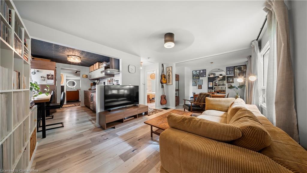 102 Spadina Road E Property Photo 37