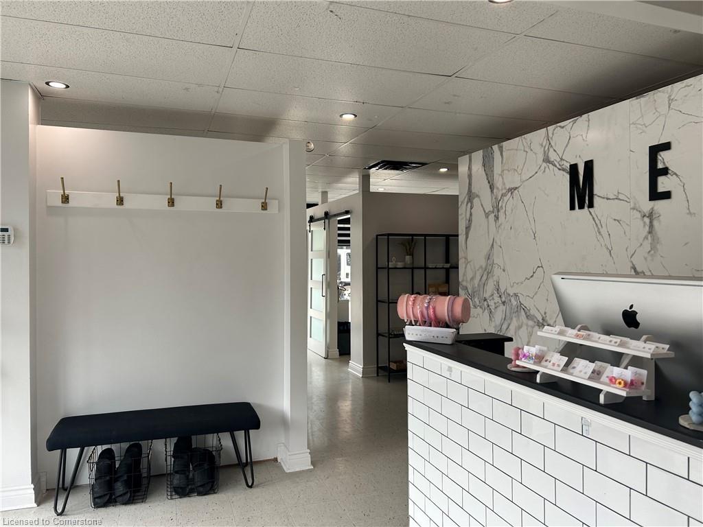 48 Queen Street E Property Photo 2