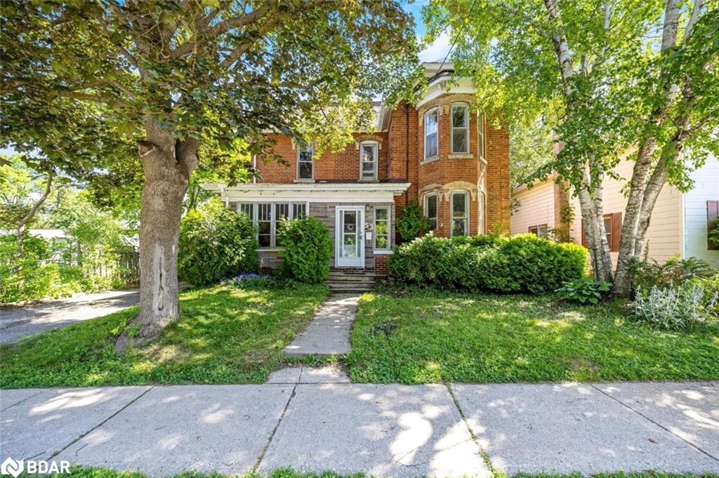 53 Willow Street N Property Photo 1