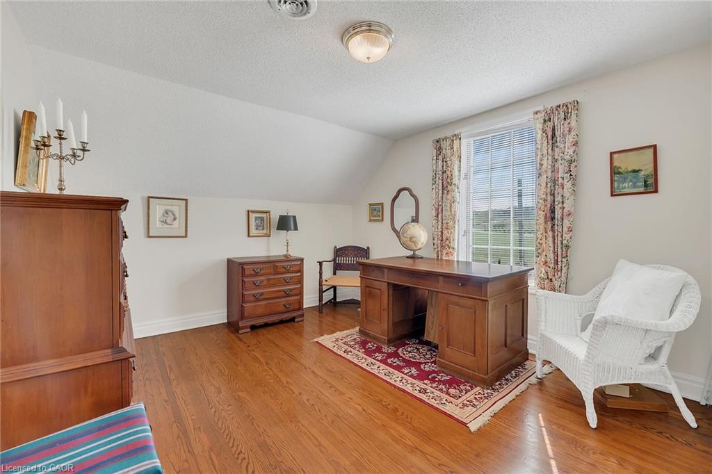 5581 King Street Property Photo 26