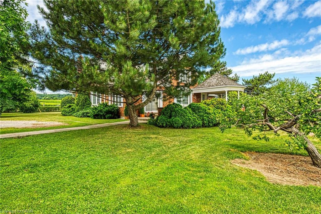 5581 King Street Property Photo 37