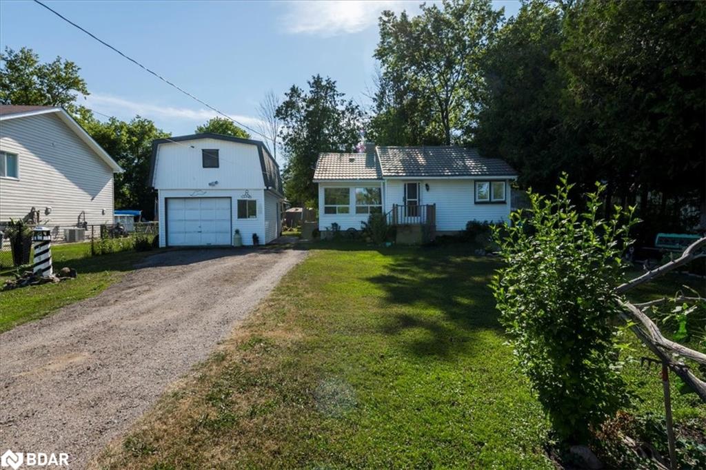 930 Gilmore Avenue Property Photo 1