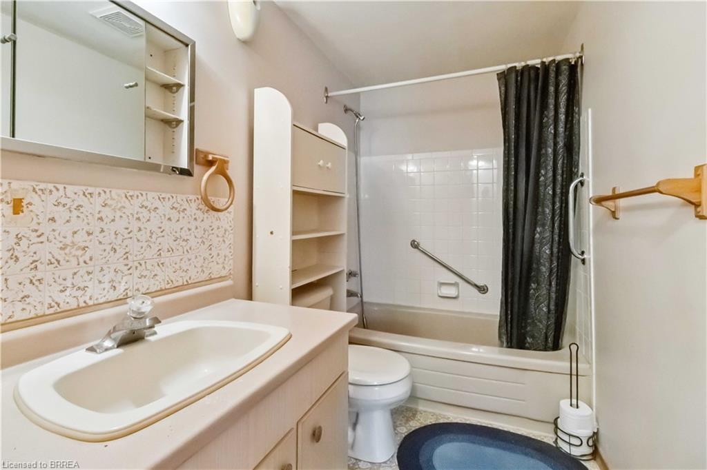 23-55 Metcalfe Crescent Property Photo 12