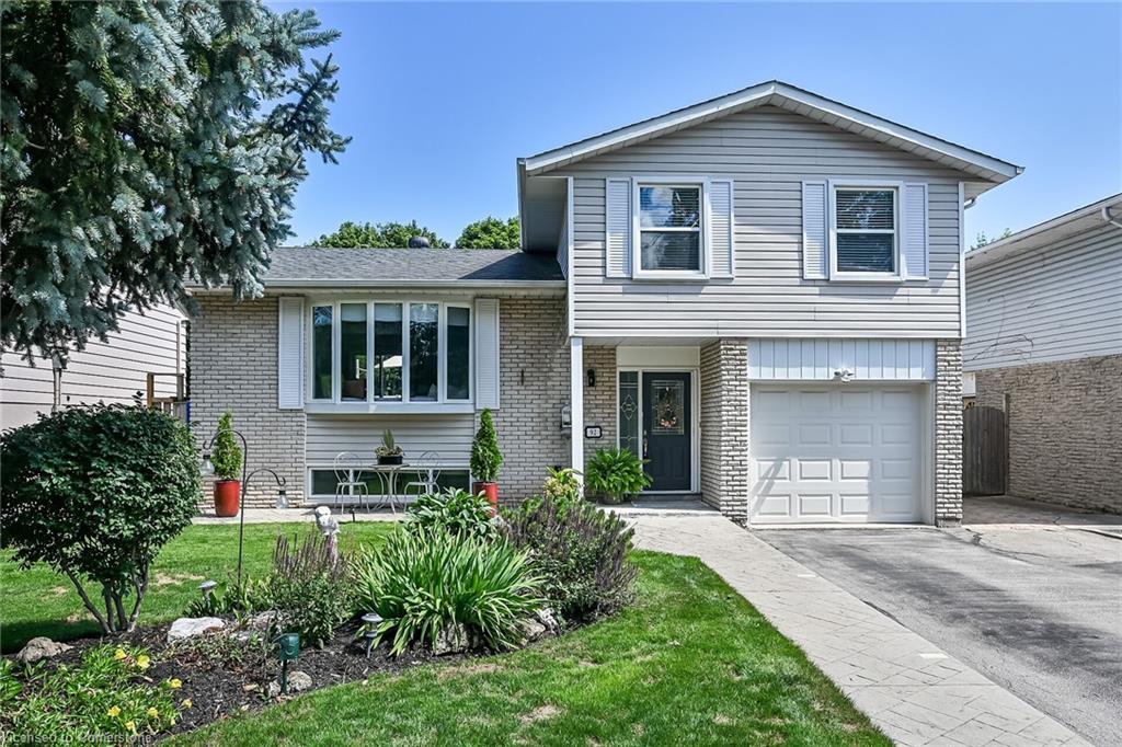 92 Osborne Crescent Property Photo 1