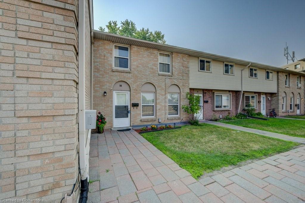 36-293 Fairway Road N Property Photo 1