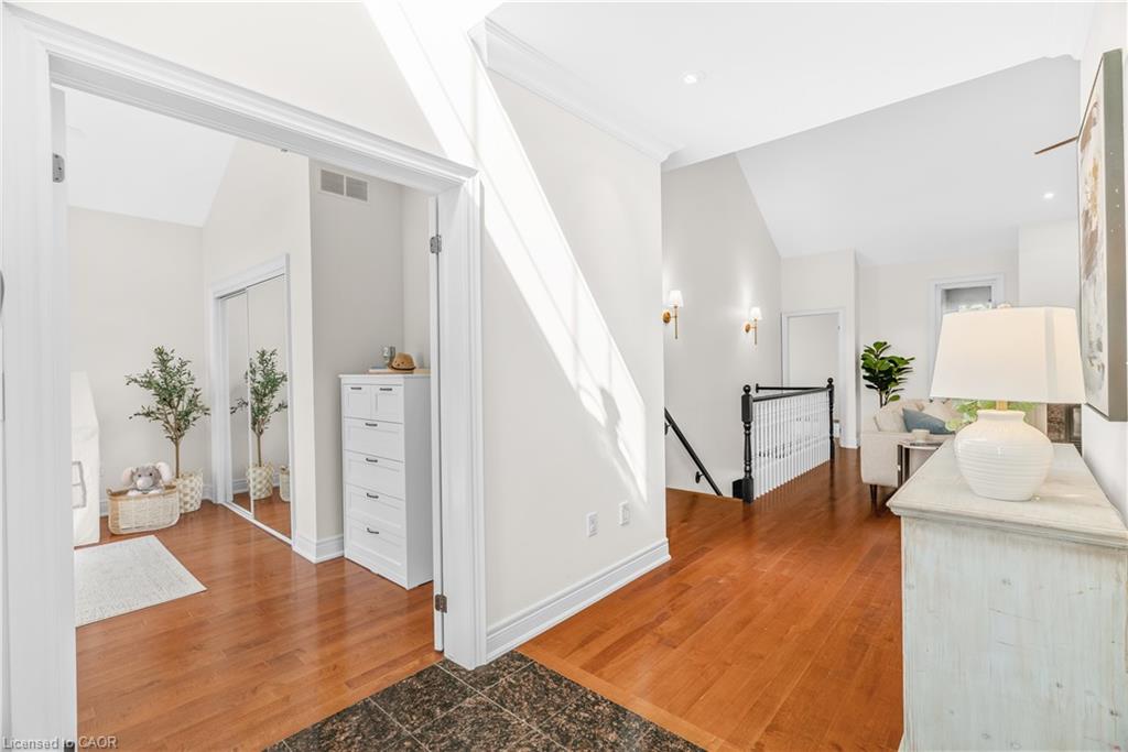 3300 Charleston Drive Property Photo 4