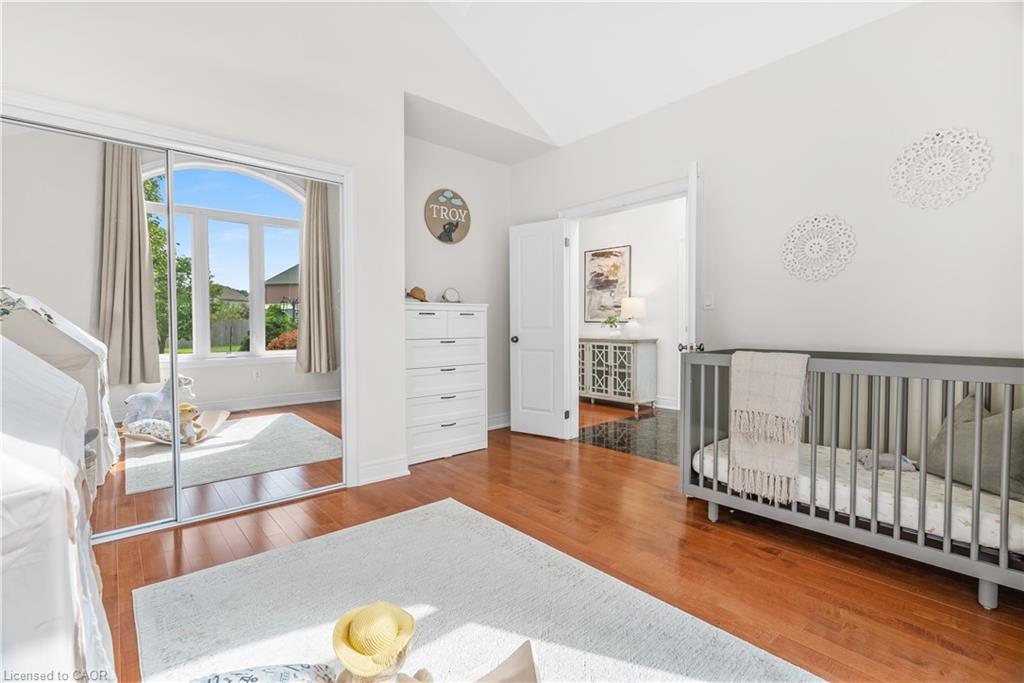 3300 Charleston Drive Property Photo 6