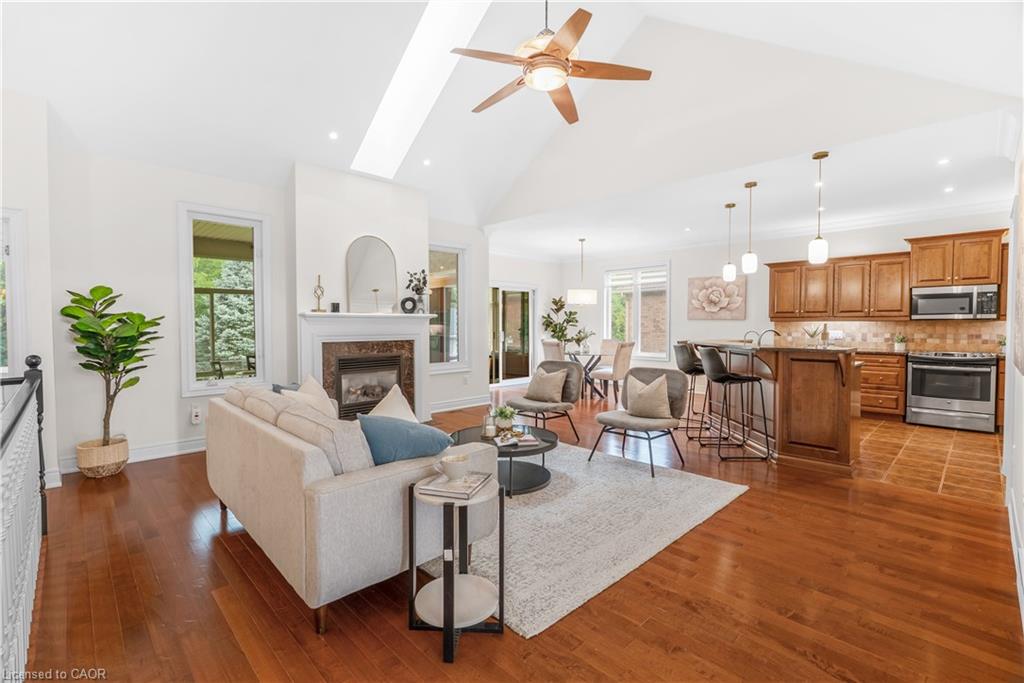 3300 Charleston Drive Property Photo 7