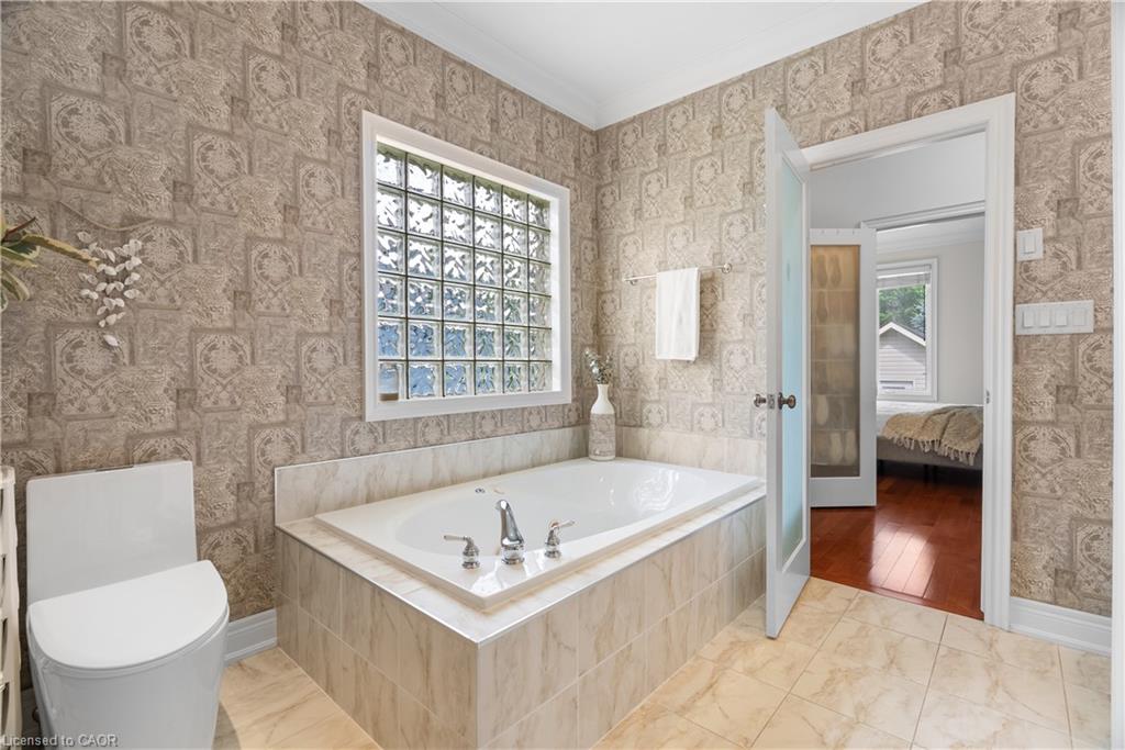 3300 Charleston Drive Property Photo 23