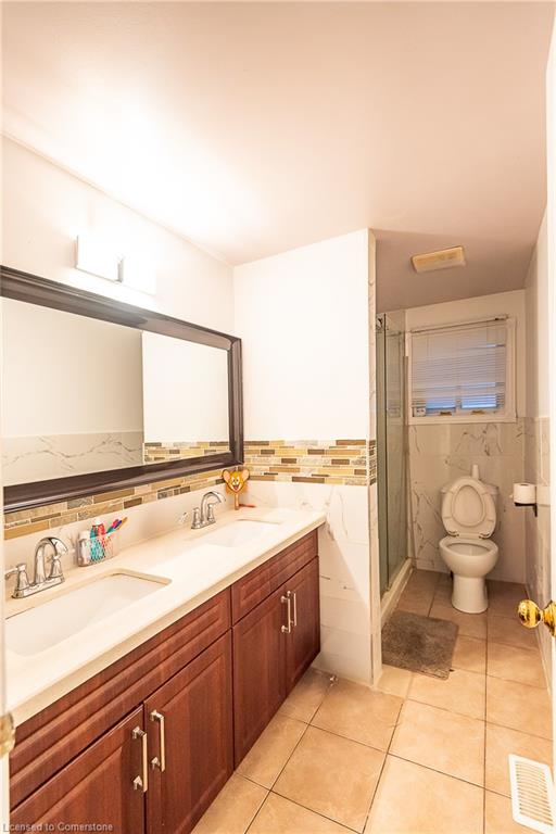 690 Elgin Street N Property Photo 13