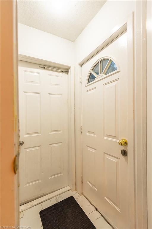 690 Elgin Street N Property Photo 14