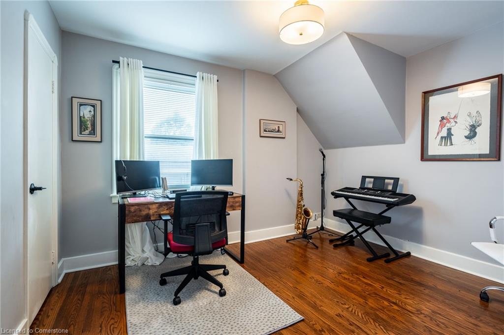 60 Inverness Avenue W Property Photo 39