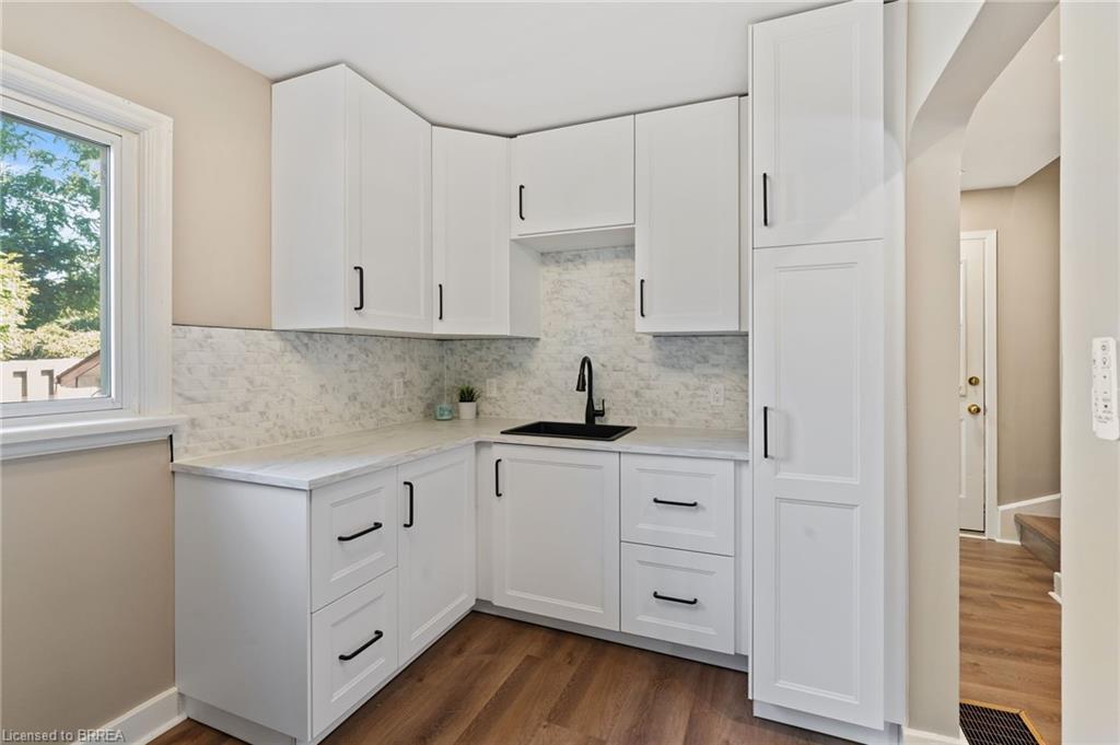 8 Todd Street Property Photo 17