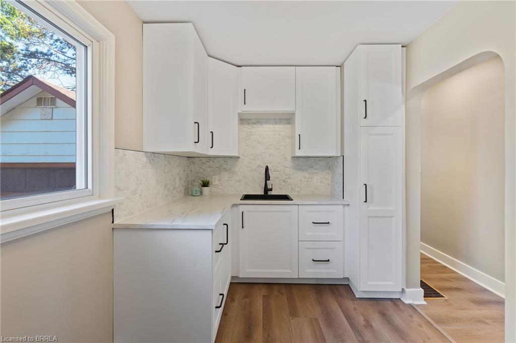 8 Todd Street Property Photo 20