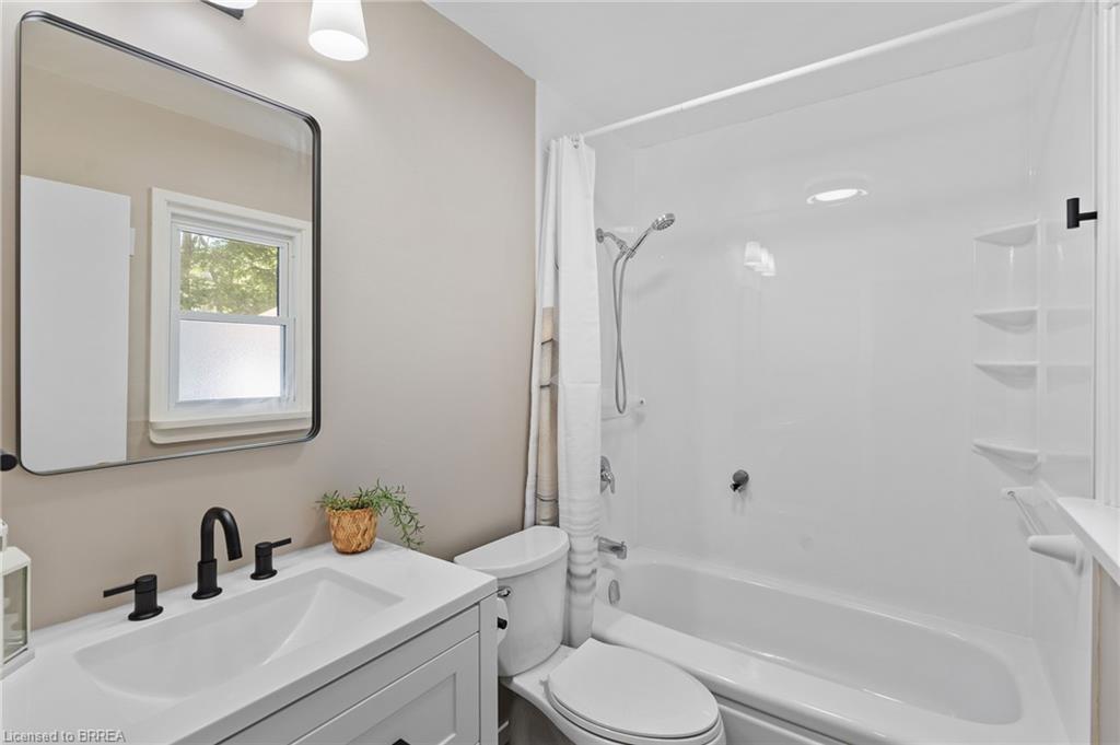8 Todd Street Property Photo 21