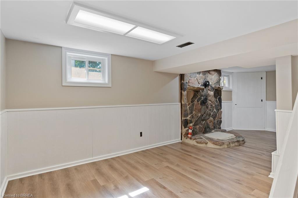 8 Todd Street Property Photo 29