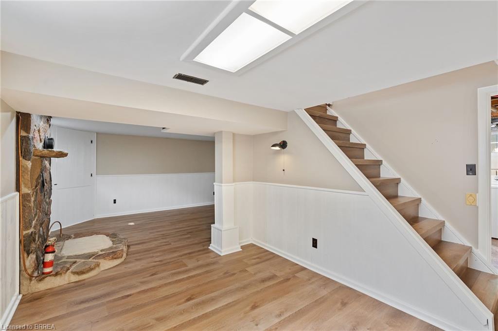 8 Todd Street Property Photo 30
