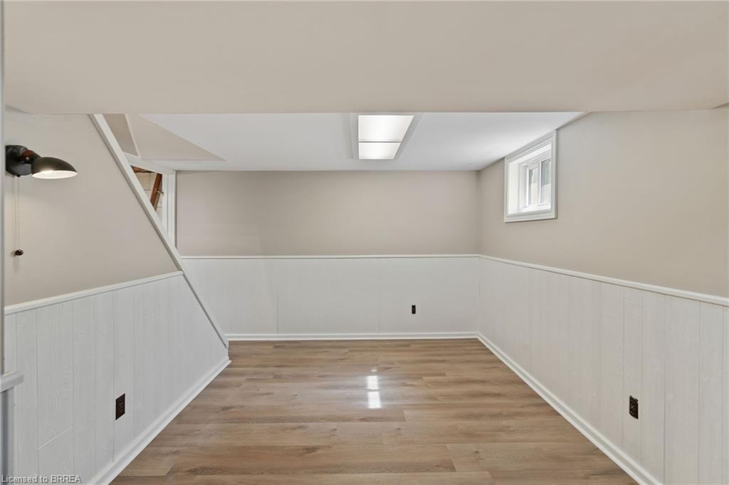 8 Todd Street Property Photo 31