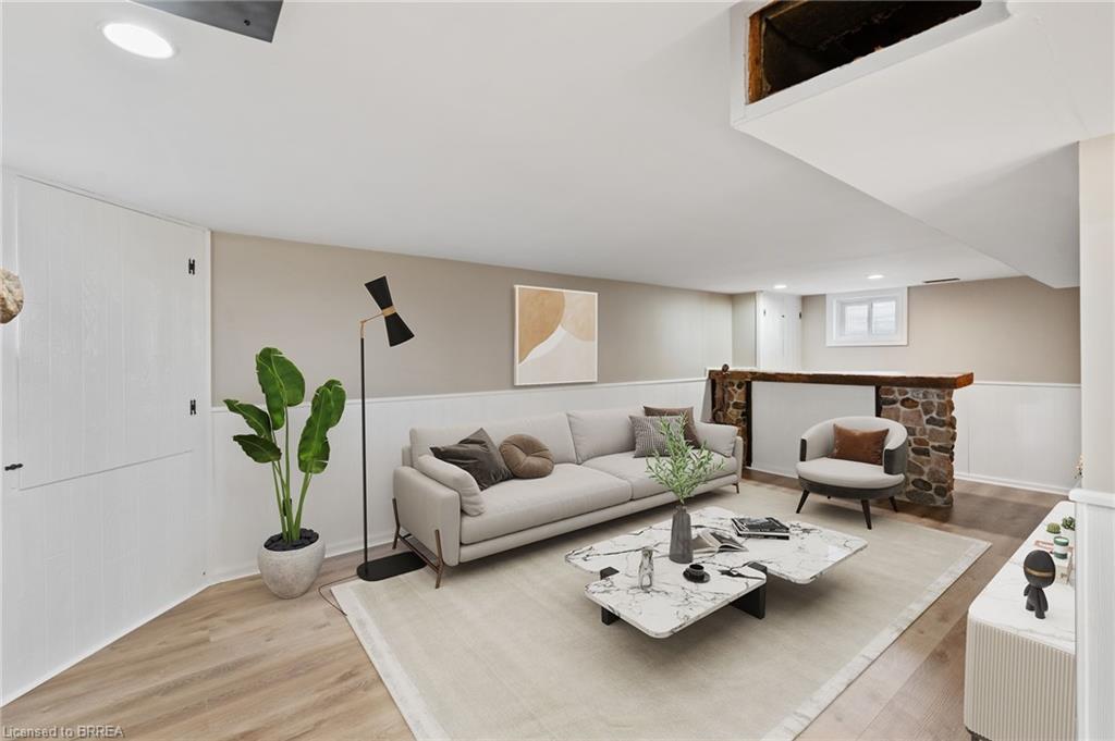 8 Todd Street Property Photo 32